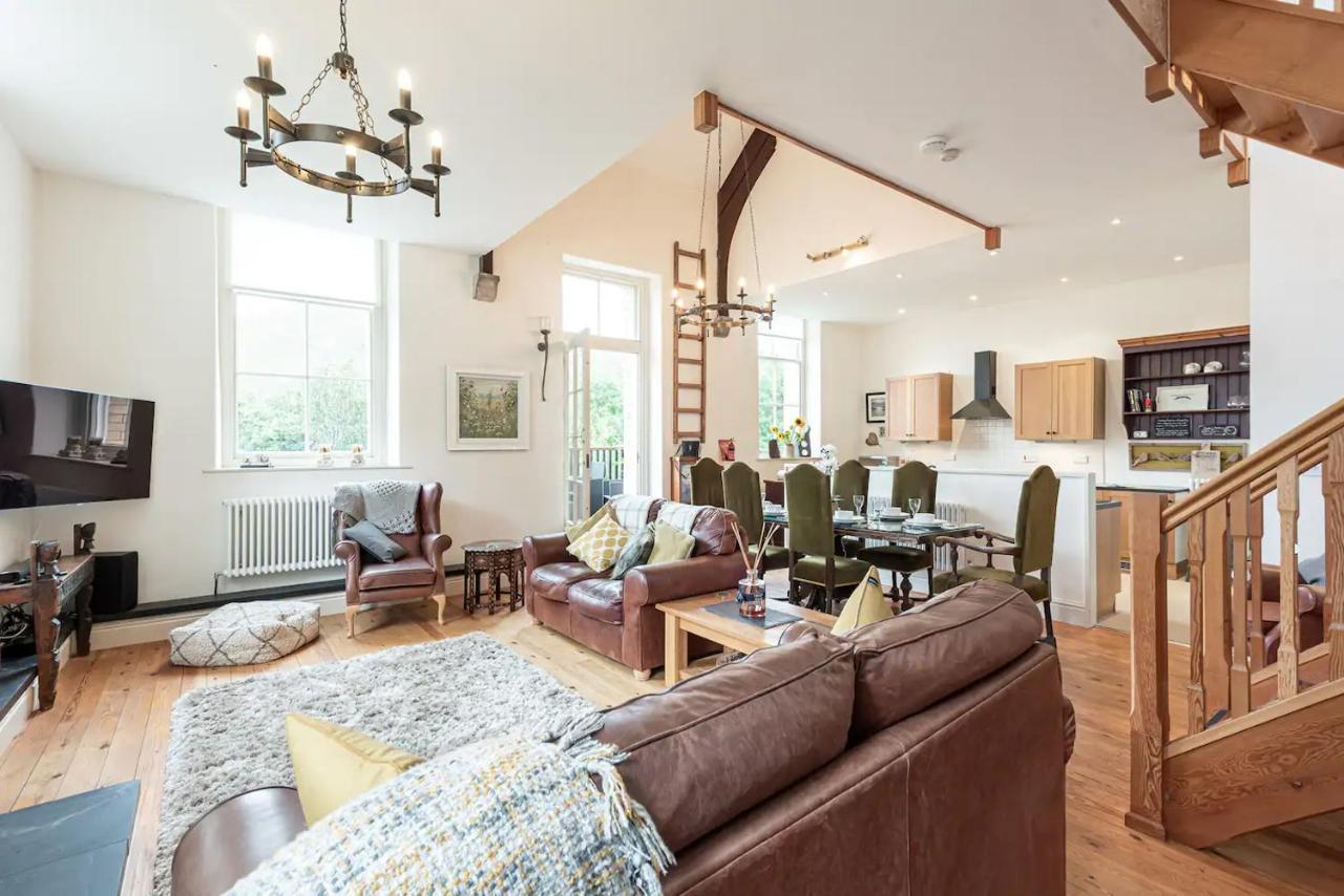 Converted Chapel, Stunning Sea & Mountain Views! Penmaen-mawr Exterior foto